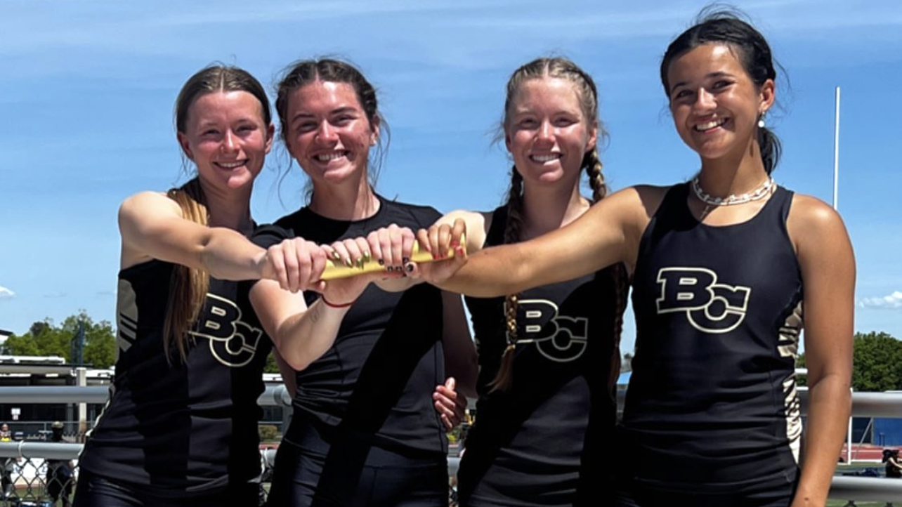 Women's Track Relay Breaks School Record; Men's and Women's Teams Take Title at NorCal Preview